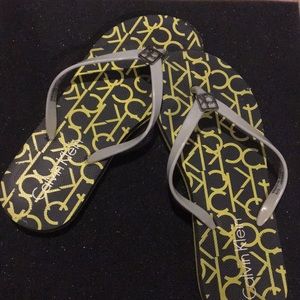 Size 6 Calvin Klein flip flops